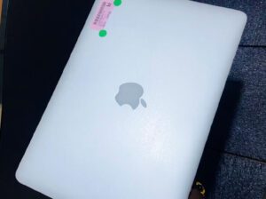 Apple MacBook Air Laptop – Intel Core i5, 8GB RAM, 128GB SSD | Used Lightweight MacBook for Work & S