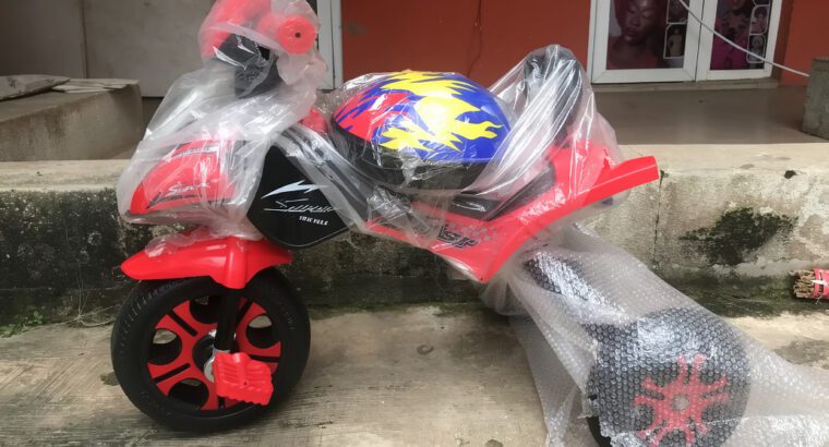 Kids Tricycle with Lights | Unisex Ride-On Bike | Ages 1-5 | Durable & Colorful