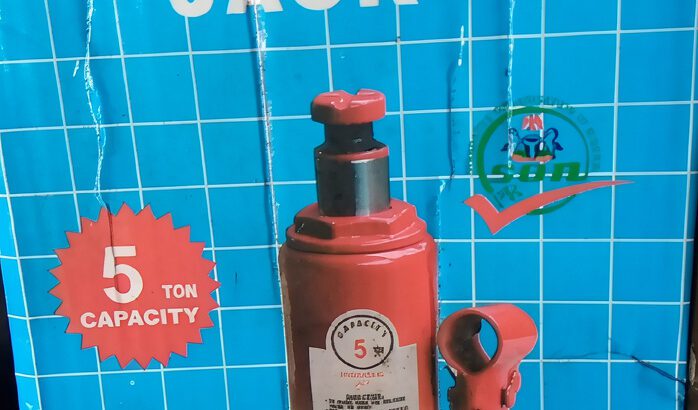 Car Hydraulic Jack – Heavy Duty Portable Vehicle Lift Jack for Emergency Tire Change, Durable & Easy