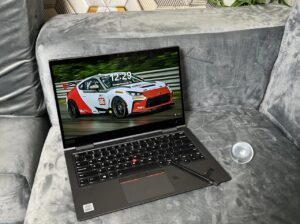 Lenovo ThinkPad X1 Yoga Laptop | Intel Core i7, 16GB RAM, 512GB SSD 2-in-1 Ultrabook