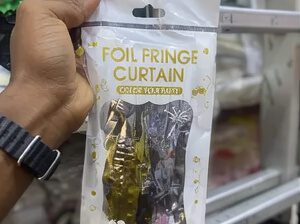 Glitter Tinsel Foil Curtain – Gold & Silver Backdrop for Parties & Events