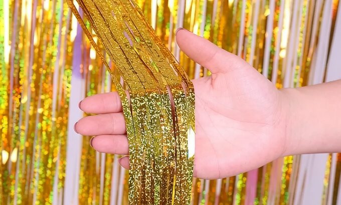 Glitter Tinsel Foil Curtain – Gold & Silver Backdrop for Parties & Events