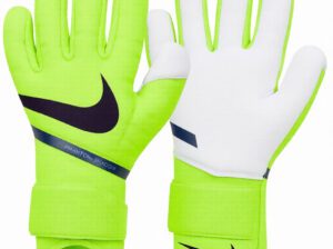 Nike Green Goalkeeper Gloves – Brand New, Cushioned & Adjustable Fit