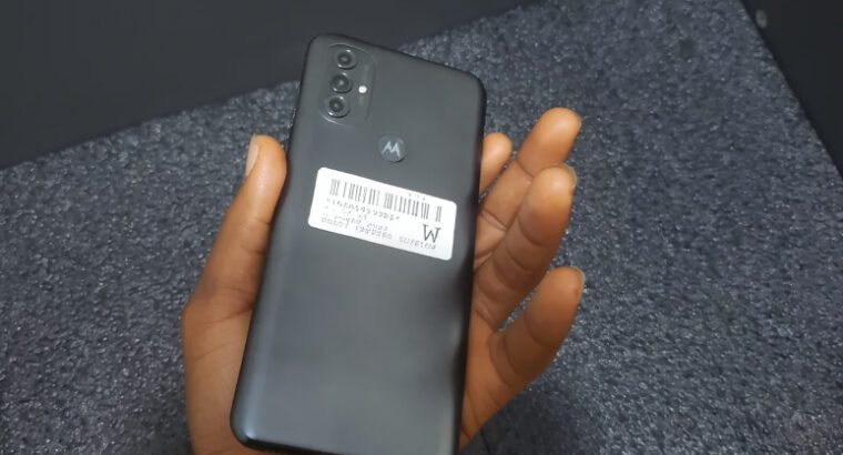 Motorola Moto G Power (2022) 64GB Black – Used Smartphone with 6.5″ Display, Triple Camera & 5000mAh