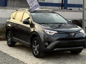 2017 Toyota RAV4 XLE AWD 2.5L Automatic – Foreign Used, Excellent Condition, Gray