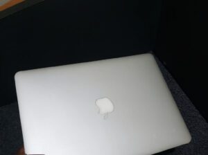 Apple MacBook Pro 2012 Laptop – Intel Core i5, 4GB RAM, 128GB SSD, 13.3″ Display | Used Silver MacBo