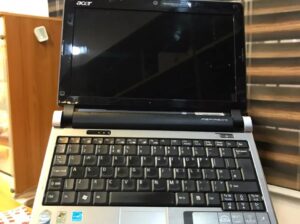 Acer Aspire One Laptop – 2GB RAM, Intel Atom Processor, 160GB HDD