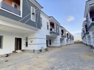 4 Bedroom Duplex for Sale in Lekki (Mobile Road) | Flexible Payment Plan | C of O | 95% Completed