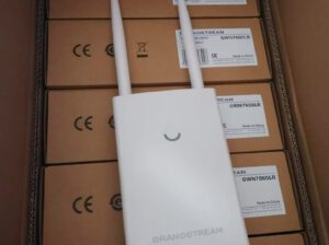 Grandstream GWN7630LR Access Point (Brand New) – 1200Mbps, 2 LAN Ports, WiFi Expansion