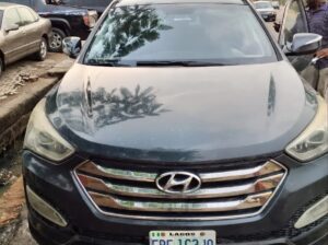 Hyundai Santa Fe Limited AWD SUV – 3.3L V6, Automatic, Saddle Interior, Luxury & Comfort